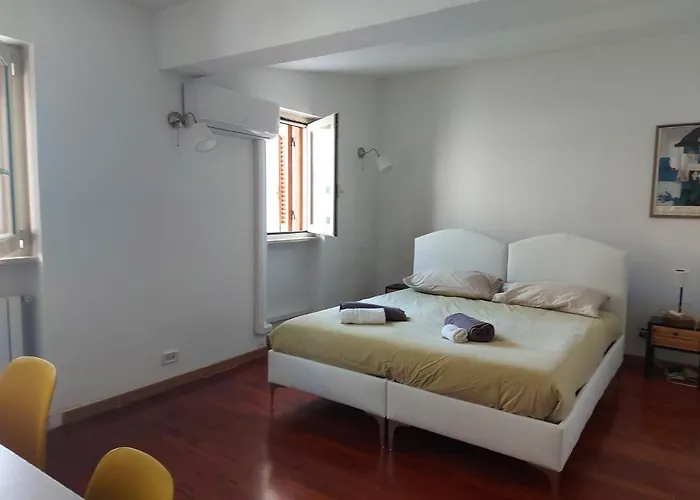 Pensionat Benedetto Cairoli 3*