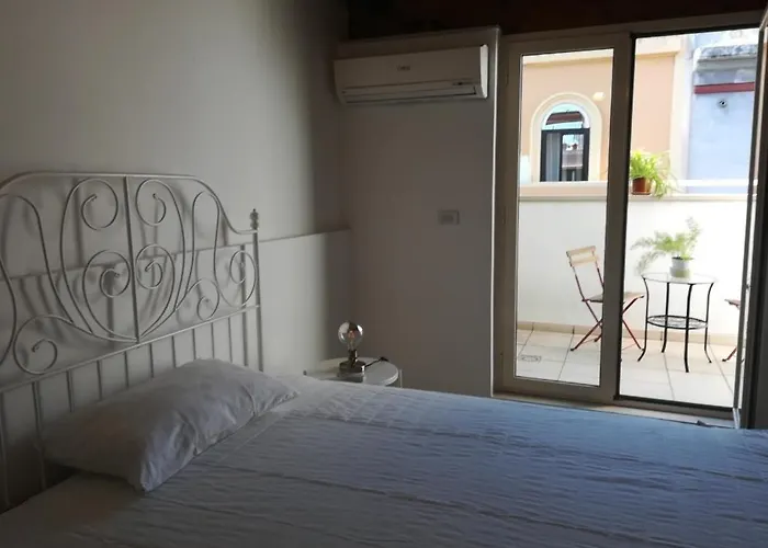 Benedetto Cairoli Gæstehus Bari